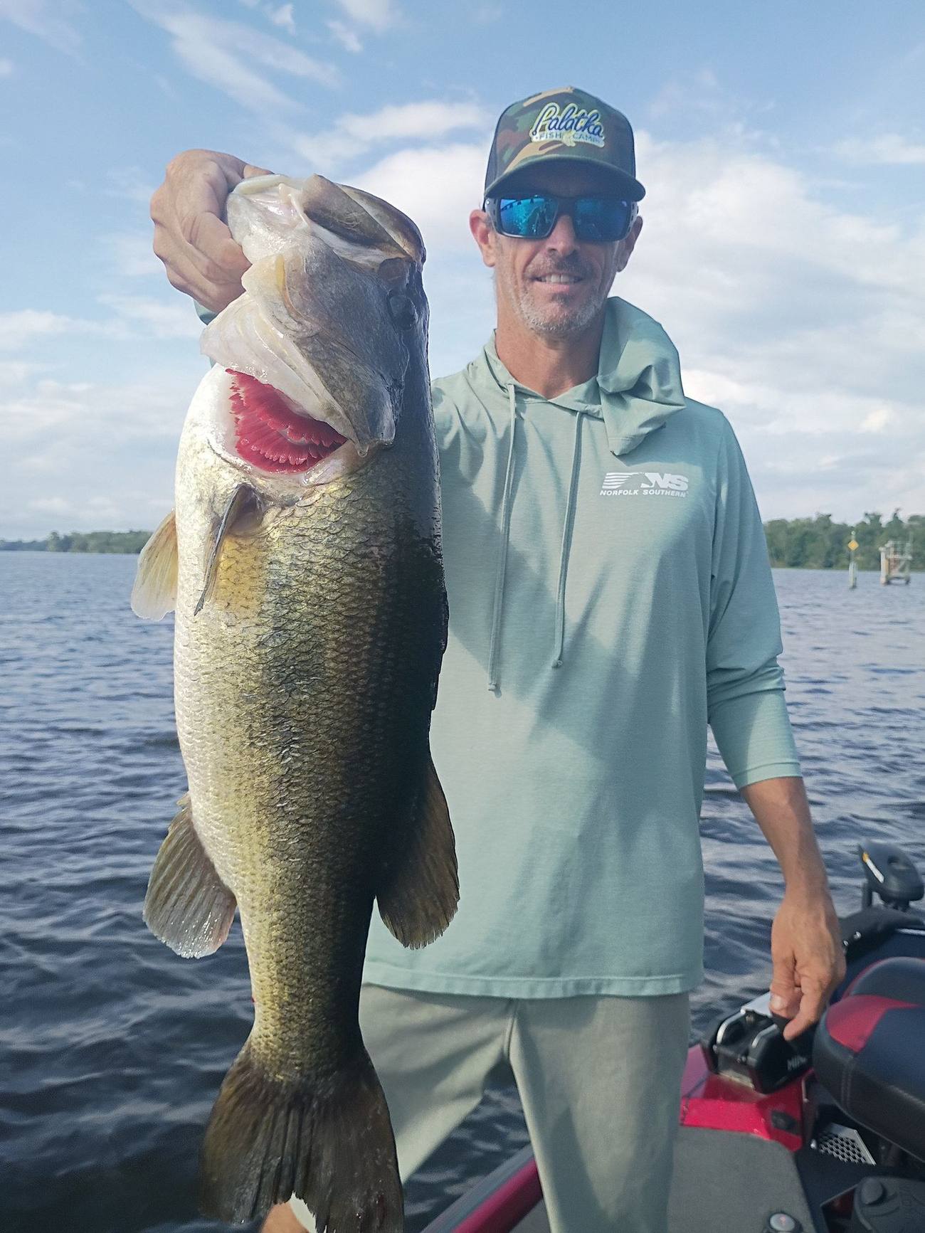 Guest with a Florida largemouth bass
